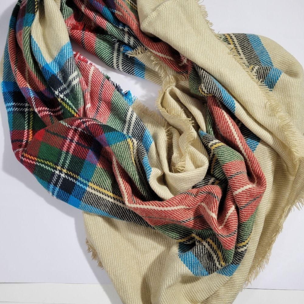 Cream plaid infinity scarf - Picture 3 of 5